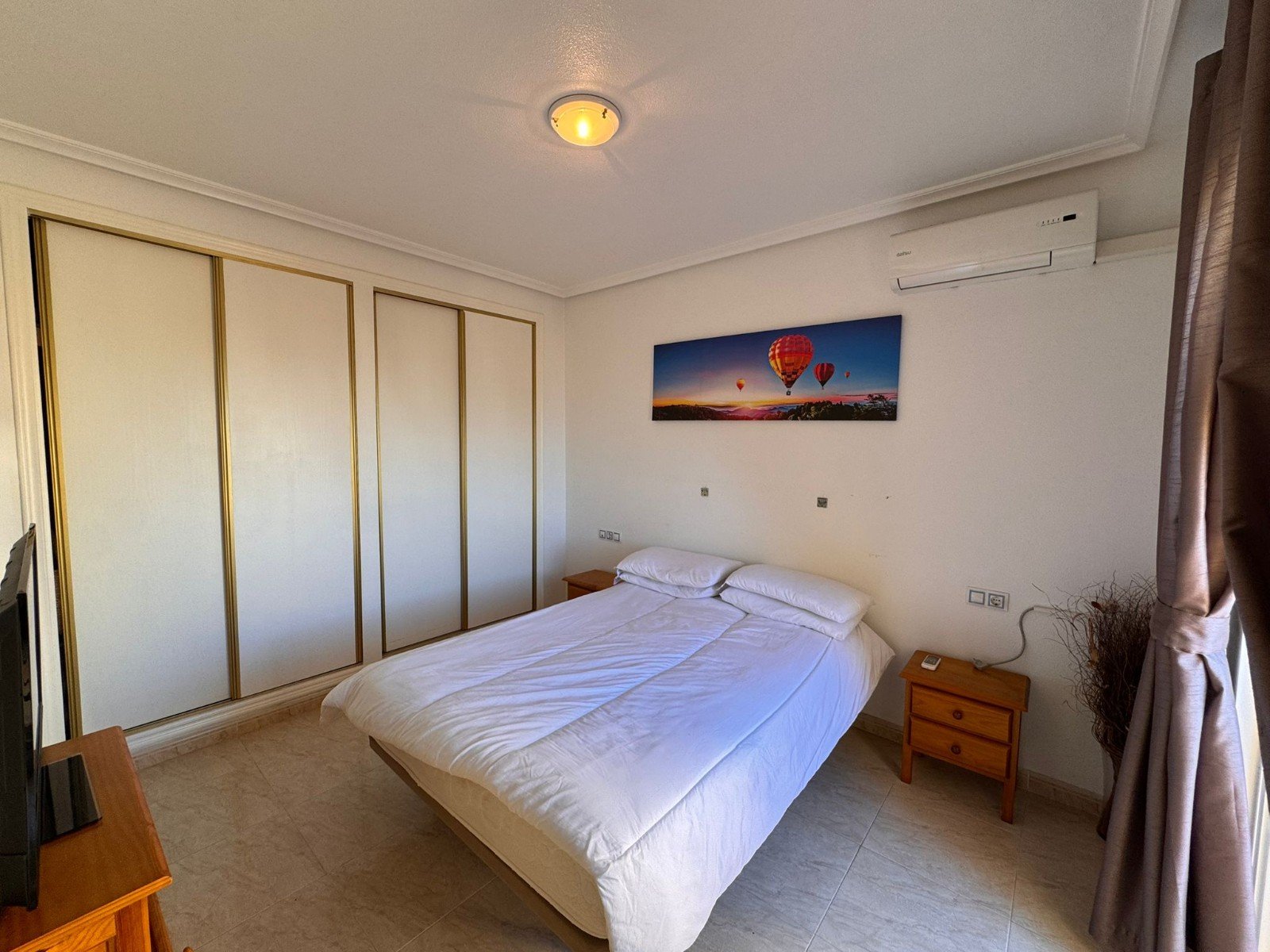  This charming property is tucked away in a lovely cul-de-sac, offering peace and privacy. Distributed over three levels, the home features three spa