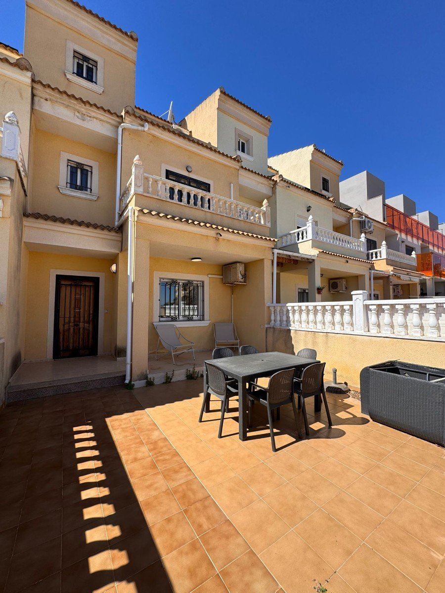   This charming property is tucked away in a lovely cul-de-sac, offering peace and privacy. Distributed over three levels, the home features three spa