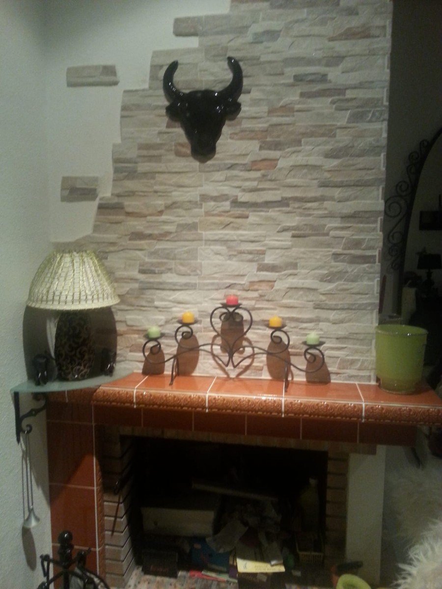   Discover this charming 2-bedroom duplex located in a private residential community, ideal as a permanent home, holiday property, or excellent invest