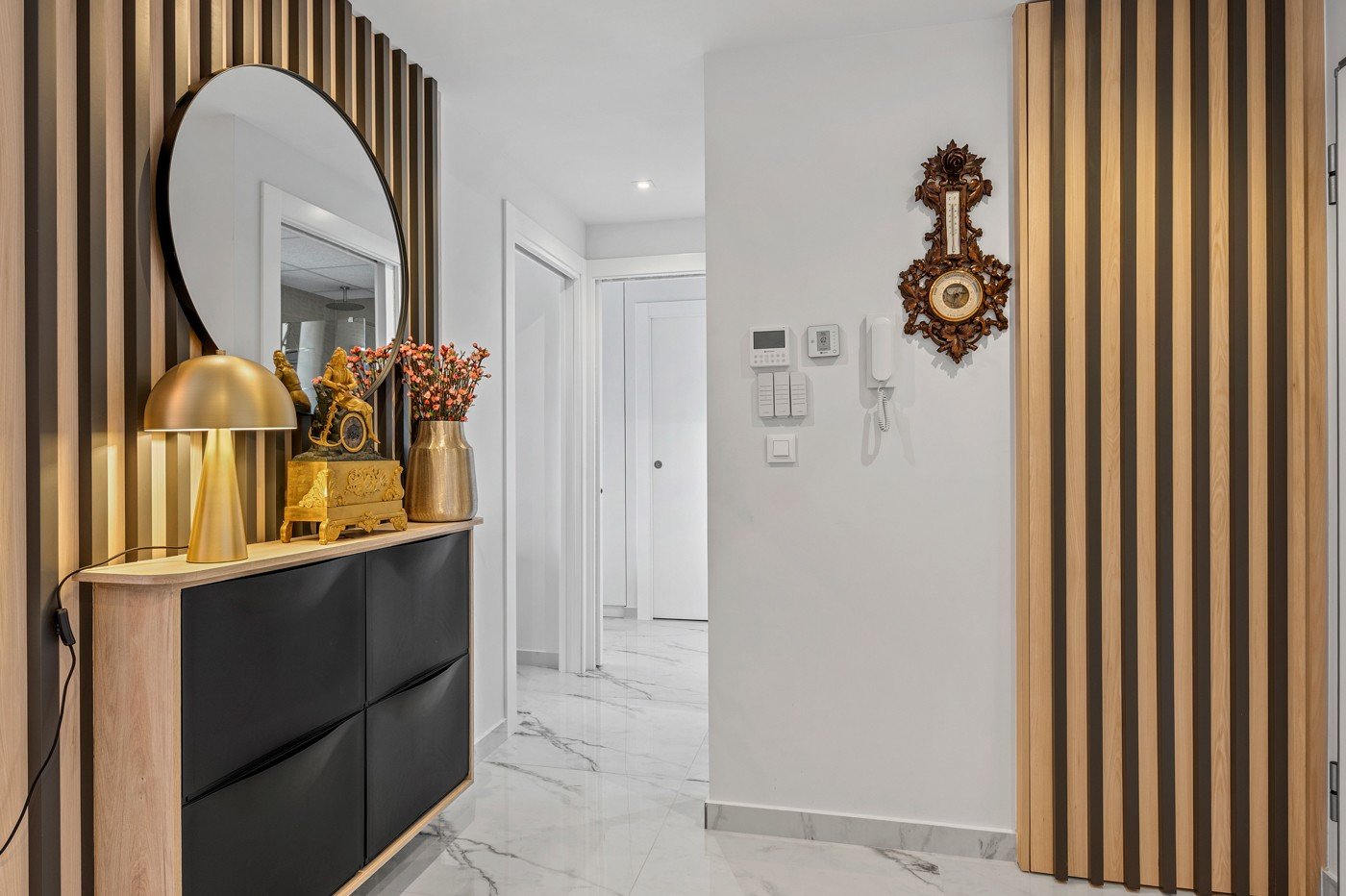 Luxuswohnung im Resort Amanecer X, gelegen im beliebten Viertel Los Altos in Orihuela Costa. Diese stilvolle und moderne Wohnung wurde 2024 fertigges