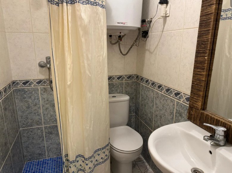   A delightful duplex townhouse only 1.8 km from Moraira centre. set on a small and incredibly pretty complex of 13 houses with a communal pool and be