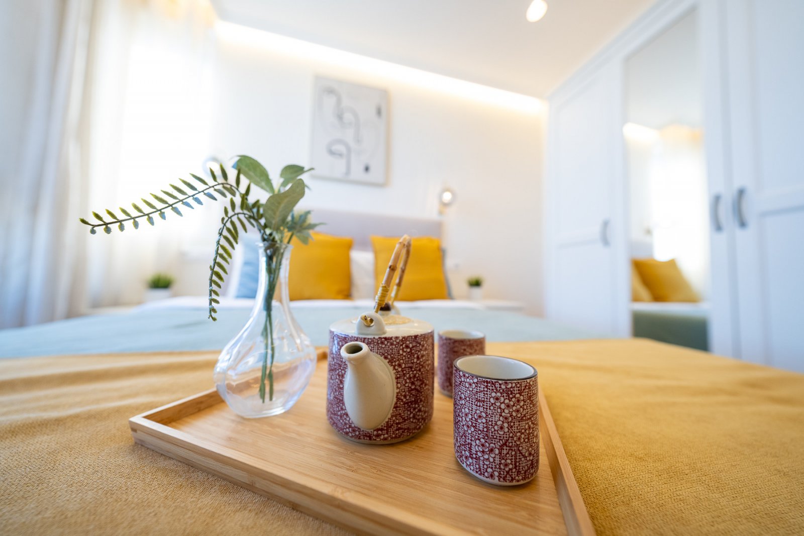  Wir freuen uns, diese komplett renovierte 1-Schlafzimmer-Wohnung präsentieren zu dürfen, die modernes Wohnen mit einer offenen Raumaufteilung bietet 