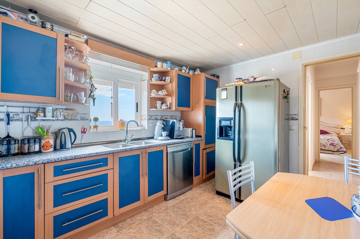   We present a&amp;nbsp;rare opportunity&amp;nbsp;in one of&amp;nbsp;Benidorm’s most privileged locations: right next to the iconic&amp;nbsp;Hotel Lid