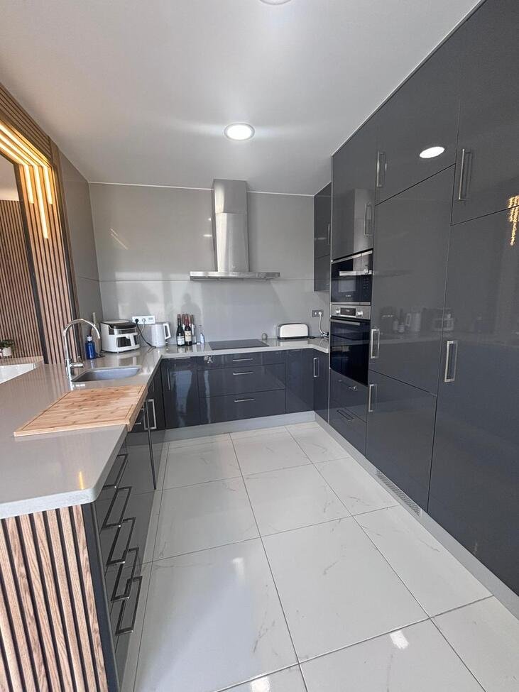 Elegant Mediterranean Living in Pau 8, Villamartín
Set within one of the most desirable residential enclaves on the southern Costa Blanca,