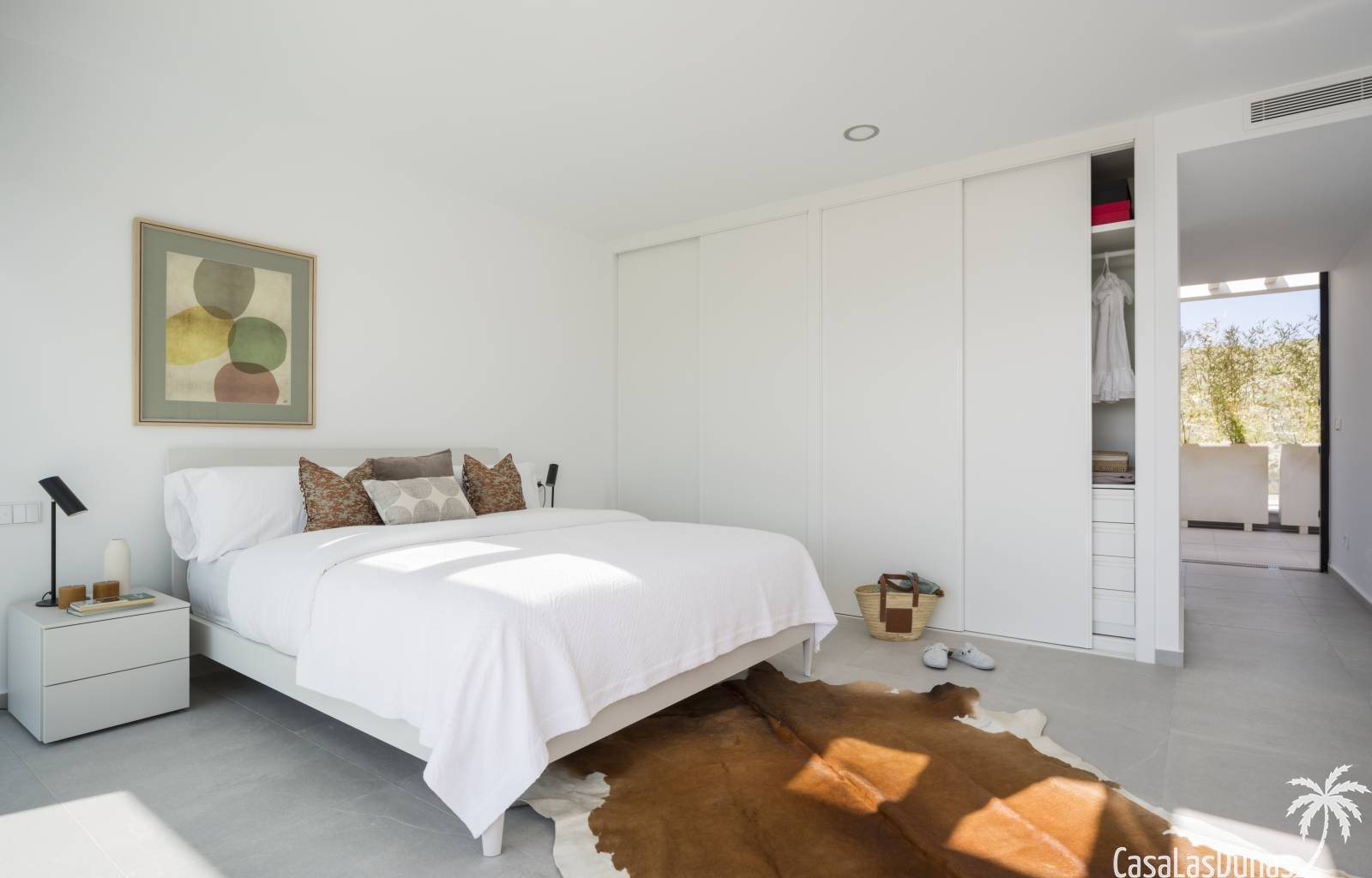 Diese wunderschöne Villa wird im Altaona Golf Resort in Murcia gebaut. Die Villa bietet einen fantastischen Blick über den Golfplatz und ist mit eine