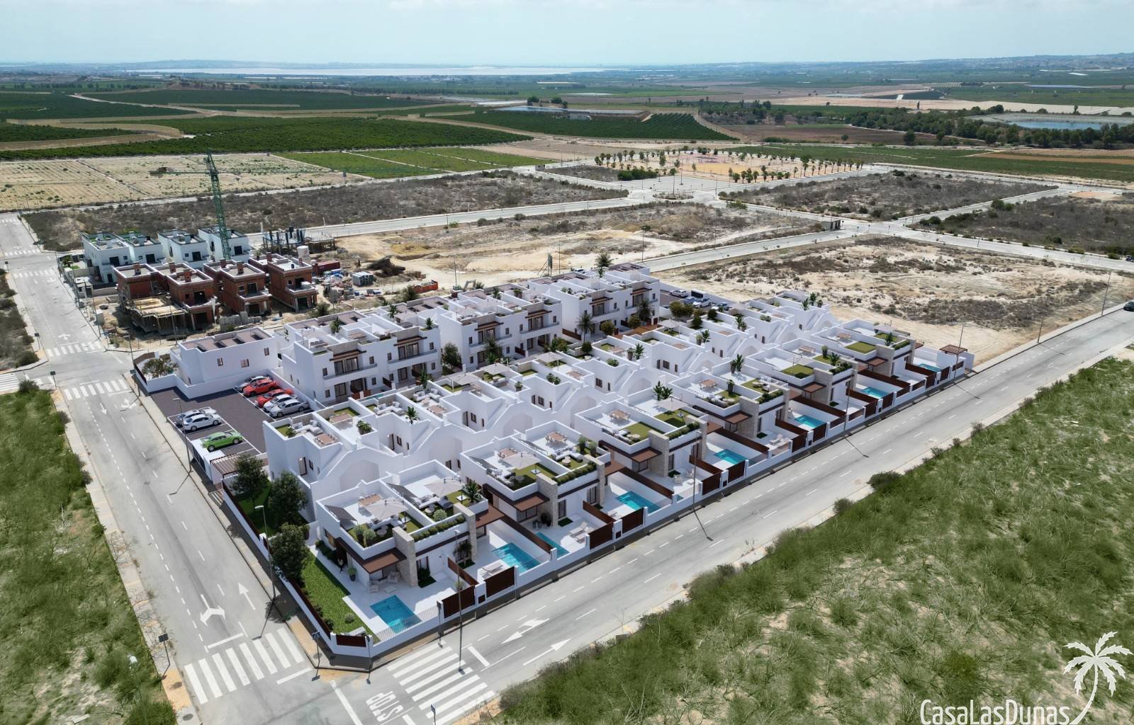 Im Vistabella Golf Resort wird derzeit an folgenden Neubauprojekten gearbeitet: einstöckige Reihenhäuser mit 2 Schlafzimmern (CLD-2916NB) und private