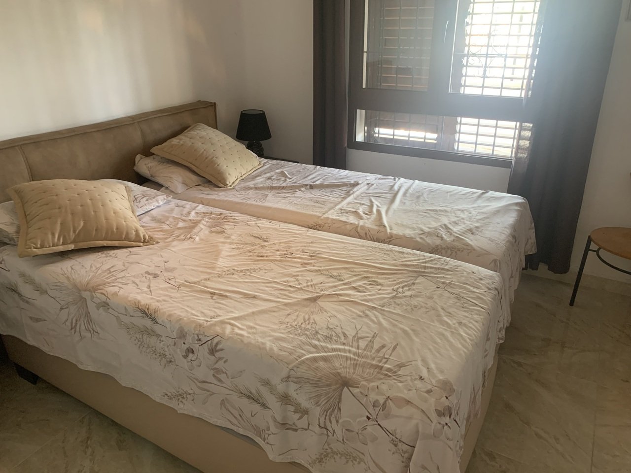   Price reduced to 849,900 Amazing Independent Villa with Golf Course Views in Villamartin**Discover this stunning 4-bedroom, Spanish-style villa, nes