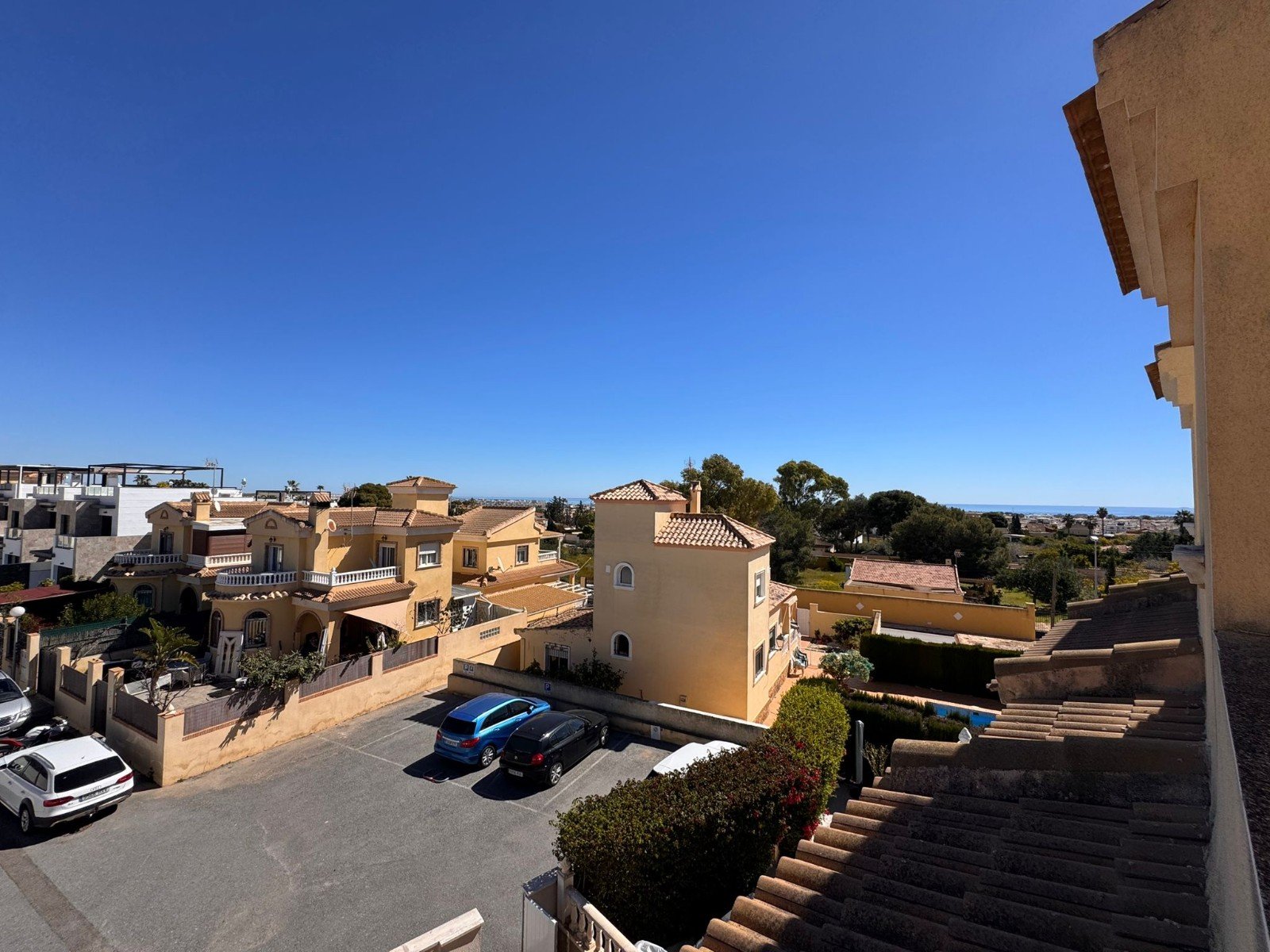   This charming property is tucked away in a lovely cul-de-sac, offering peace and privacy. Distributed over three levels, the home features three spa