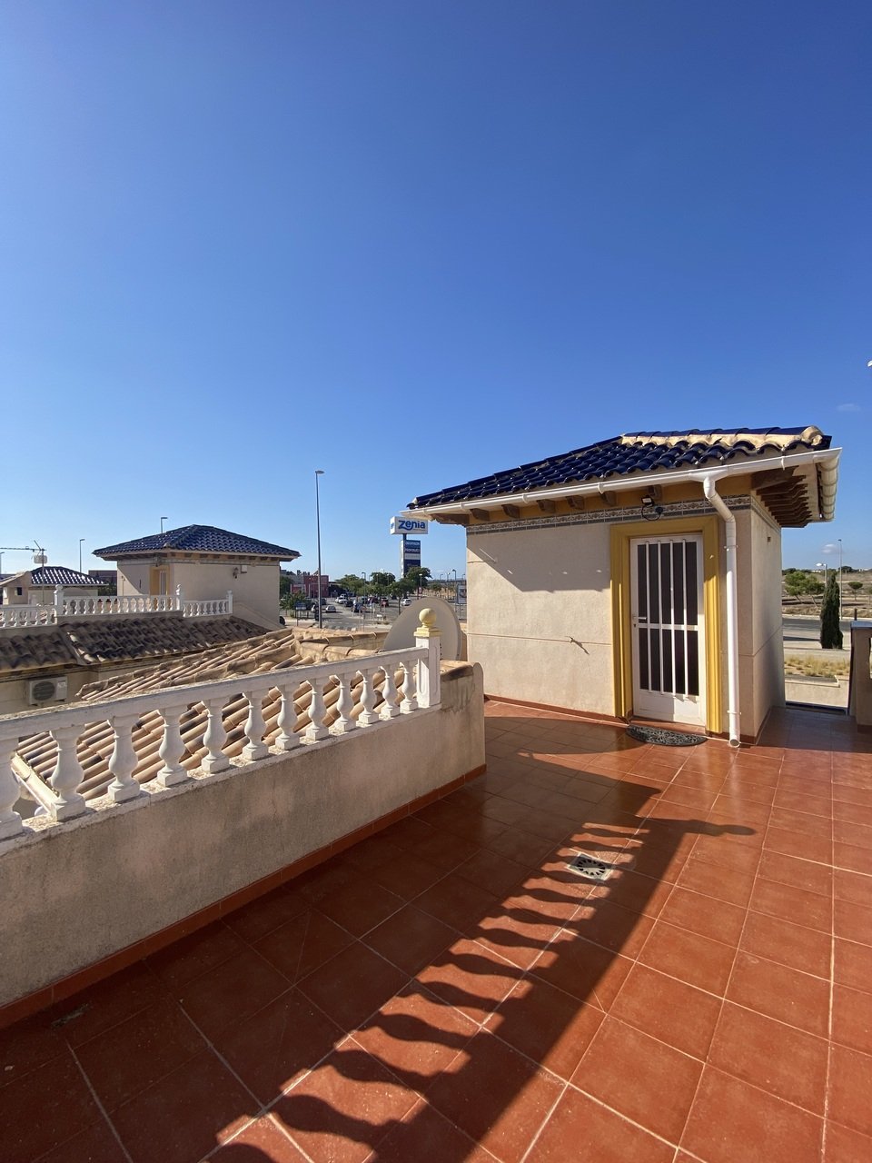  Fabulous renovated 5 bedroom villa with private pool, perfectly situated in the vibrant area of La Zenia. Offering a seamless blend of modern comfor