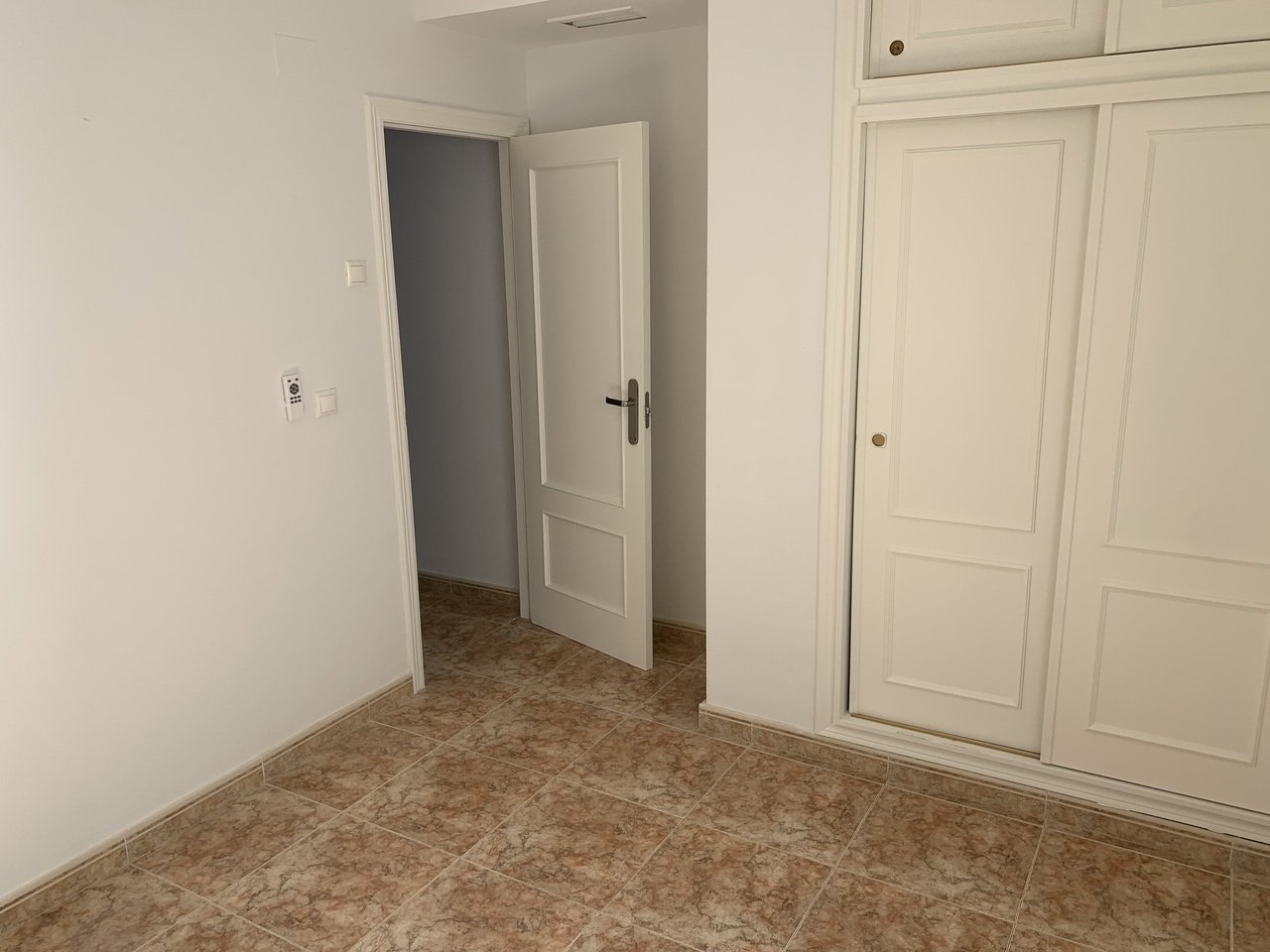   Stunning 2 Bedroom Townhouse in La Cinuelica R15, Punta PrimaDiscover the charm of this stunning 2 bedroom townhouse located in the desirable La Cin