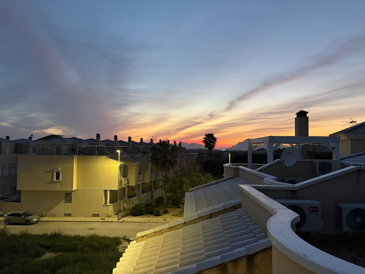   Outstanding 3 Bed, 3 Bath South facing Townhouse with large converted basement offering an additional room with En Suite bathroom. This is a fantast