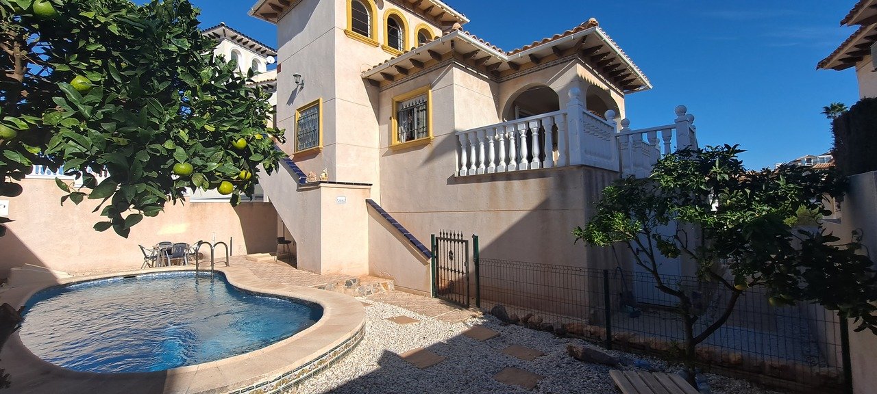   Fabulous renovated 5 bedroom villa with private pool, perfectly situated in the vibrant area of La Zenia. Offering a seamless blend of modern comfor