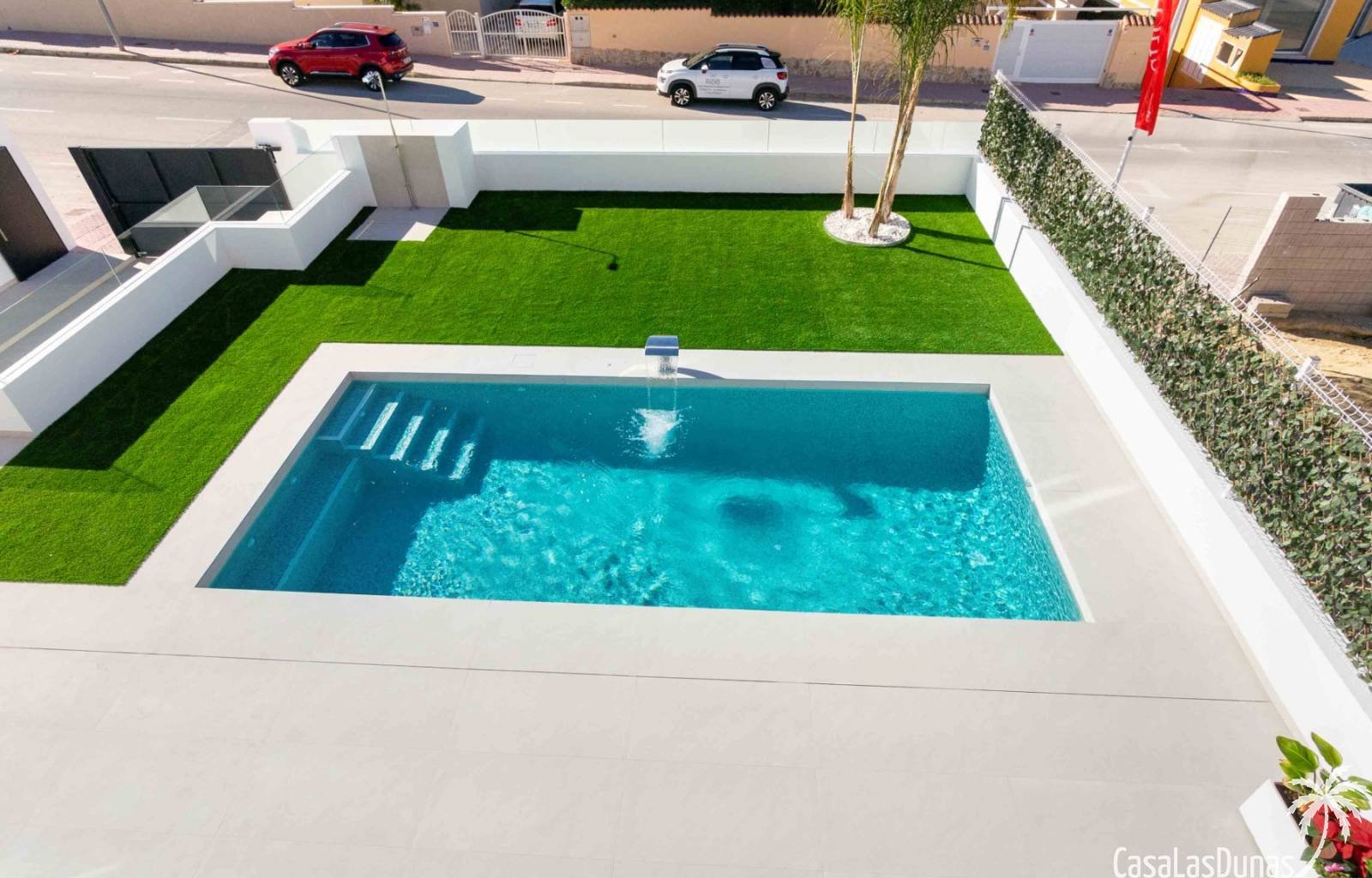 Villas modernes de luxe avec grand terrain et piscine privée, situées à Rojales, (Alicante). Au total, ce projet comprendra 9 villas individuelles mo