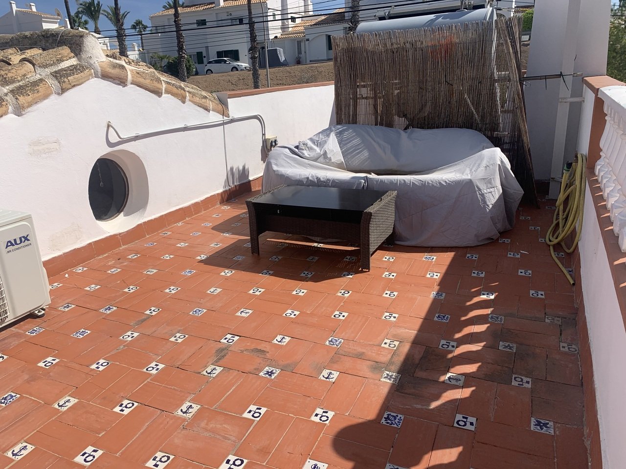  Price reduced to 849,900 Amazing Independent Villa with Golf Course Views in Villamartin**Discover this stunning 4-bedroom, Spanish-style villa, nes