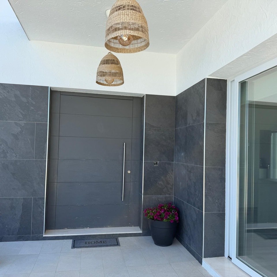   Modern Detached Villa in Lomas De Juliana, Algorfa - Almoradi Discover the perfect blend of luxury and comfort in this fantastic modern 4-bedroom, 3