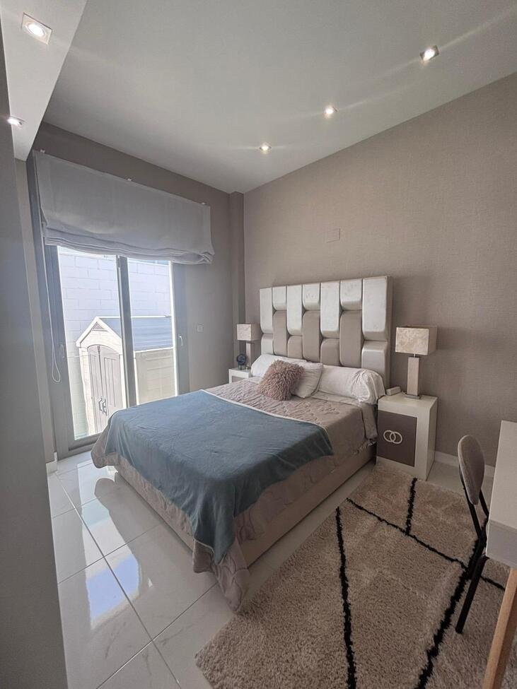   Elegant Mediterranean Living in Pau 8, Villamartín
Set within one of the most desirable residential enclaves on the southern Costa Blanca,