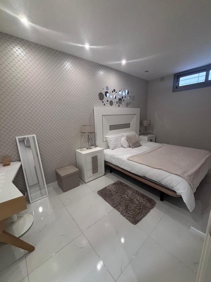  Elegant Mediterranean Living in Pau 8, Villamartín
Set within one of the most desirable residential enclaves on the southern Costa Blanca,