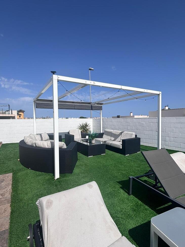   Elegant Mediterranean Living in Pau 8, Villamartín
Set within one of the most desirable residential enclaves on the southern Costa Blanca,