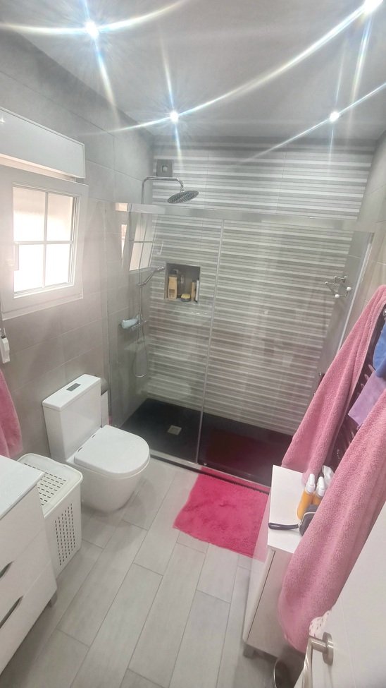   South-facing 3-bedroom detached villa with a private pool, situated in the desirable El Presidente area of Villamartin. Set on a 400m² walled plot, 