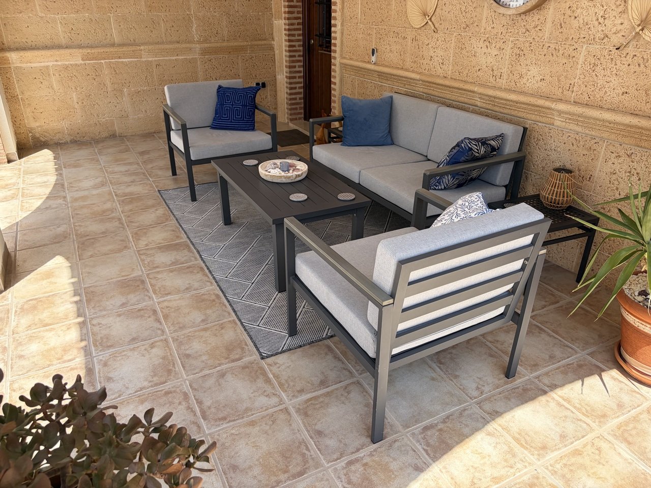   Stunning 4 Bedroom, 5 Bathroom Villa with Private Pool in a Prime Location.Discover a remarkable opportunity to own this stunning 4-bedroom Villa, p