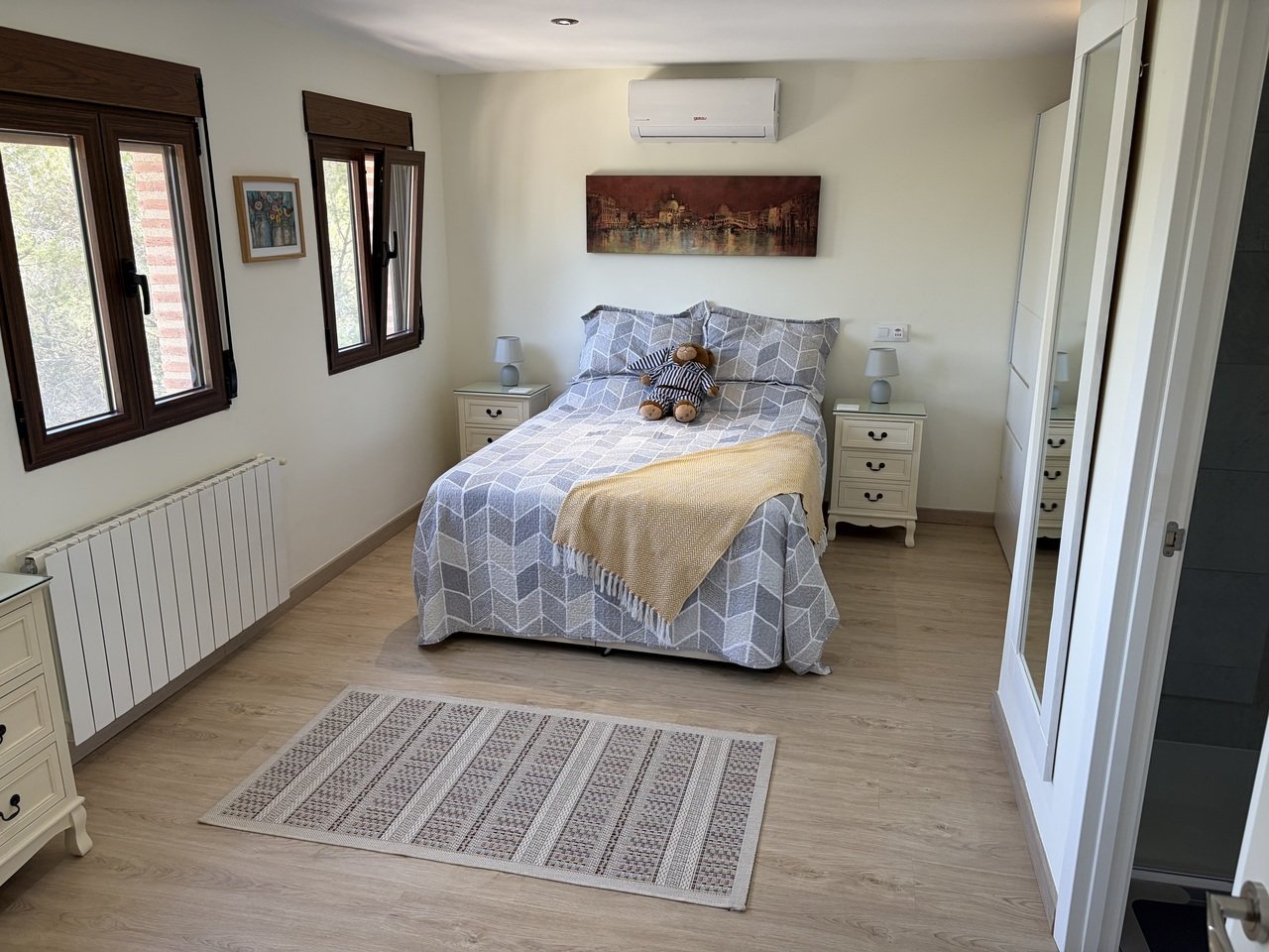  Stunning 4 Bedroom, 5 Bathroom Villa with Private Pool in a Prime Location.Discover a remarkable opportunity to own this stunning 4-bedroom Villa, p