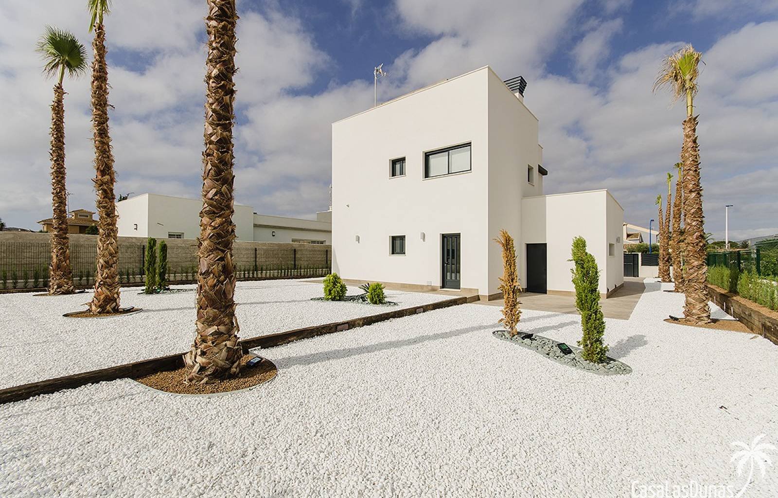  Diese Residenz, bestehend aus 16 einzelnen Villen, befindet sich derzeit im Bau, nur 3 Gehminuten von den hervorragenden Sandstränden von Mar Menor e