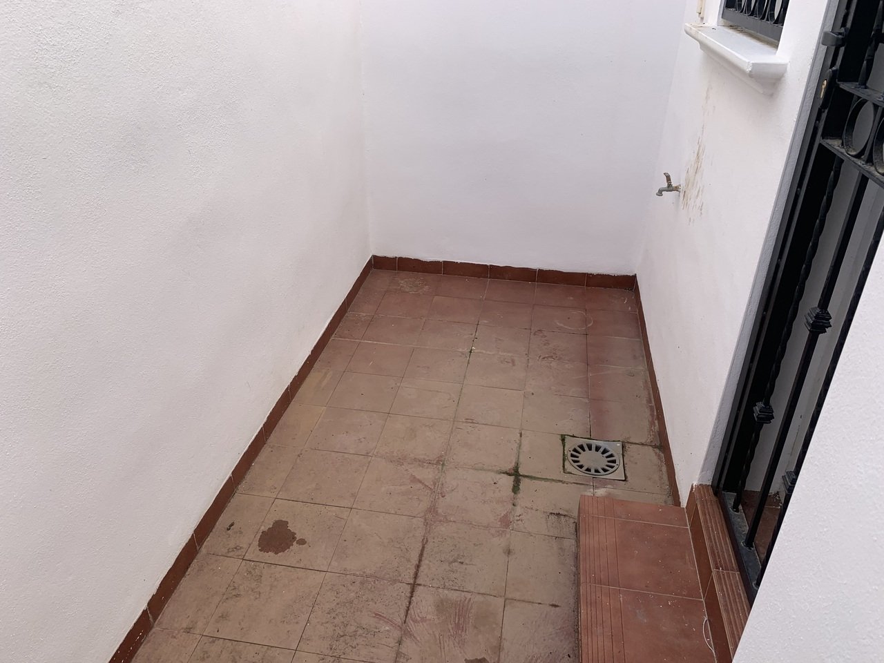   Stunning 2 Bedroom Townhouse in La Cinuelica R15, Punta PrimaDiscover the charm of this stunning 2 bedroom townhouse located in the desirable La Cin