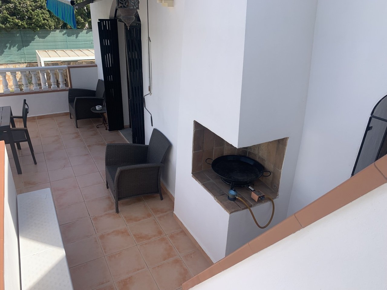   Price reduced to 849,900 Amazing Independent Villa with Golf Course Views in Villamartin**Discover this stunning 4-bedroom, Spanish-style villa, nes