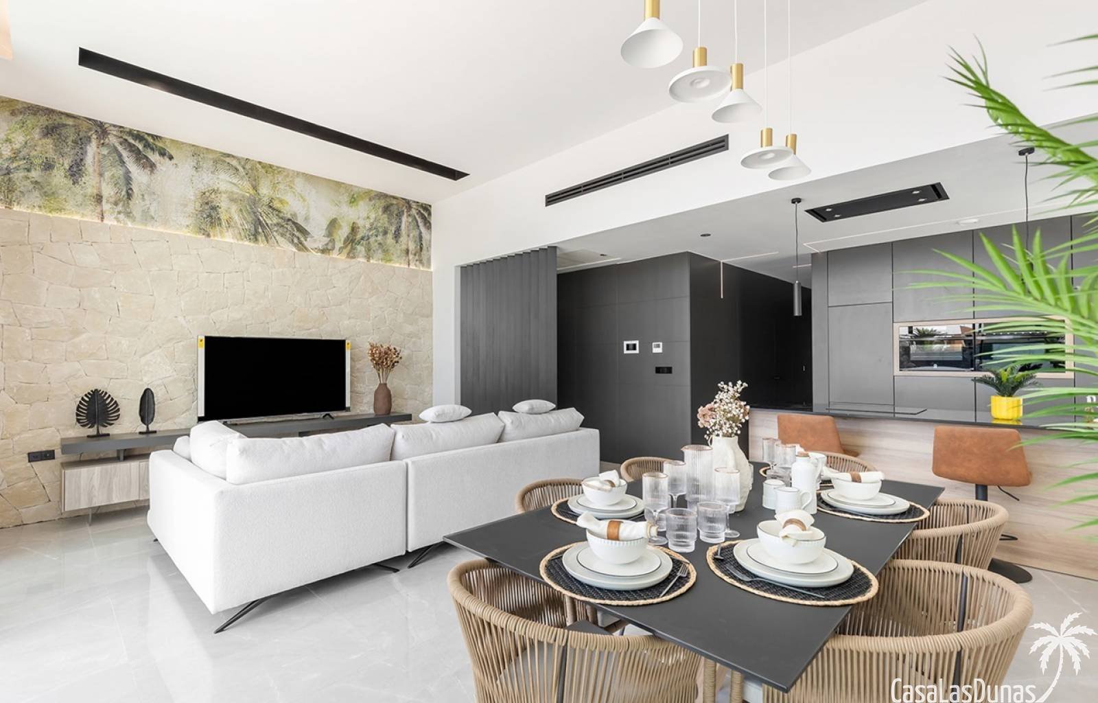 Betreten Sie eine Welt voller Komfort und Eleganz mit diesen neuen Villen in Los Balcones, Torrevieja. In einer ruhigen und exklusiven Gegend gelegen