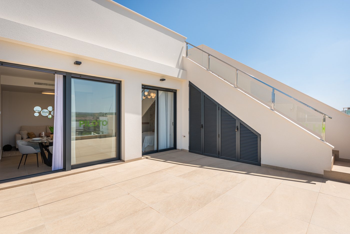 In der charmanten Stadt Orihuela gelegen, bieten diese exklusiven Villen eine privilegierte Umgebung für diejenigen, die ein Zuhause an der Costa Bla