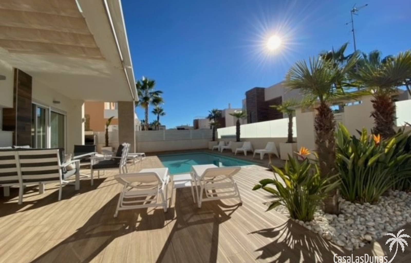 Villa Alegria ist das ideale Reiseziel für einen unvergesslichen Urlaub. Schon beim Betreten des geschmackvoll eingerichteten Wohnzimmers werden Sie