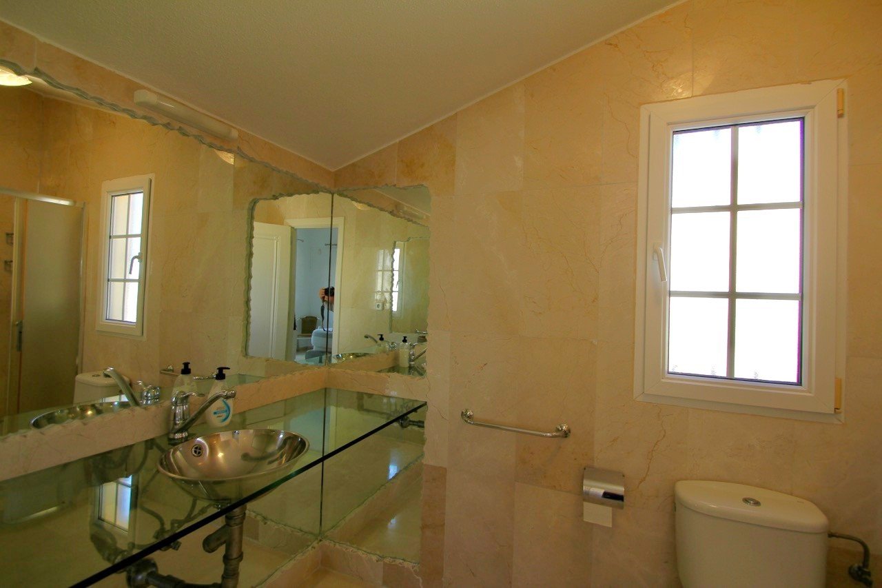   Semi-detached villa in Las Ramblas&amp;#13;&amp;#13;
East facing semi-detached villa in Las Ramblas  with private garden&amp;#13;&amp;#13;