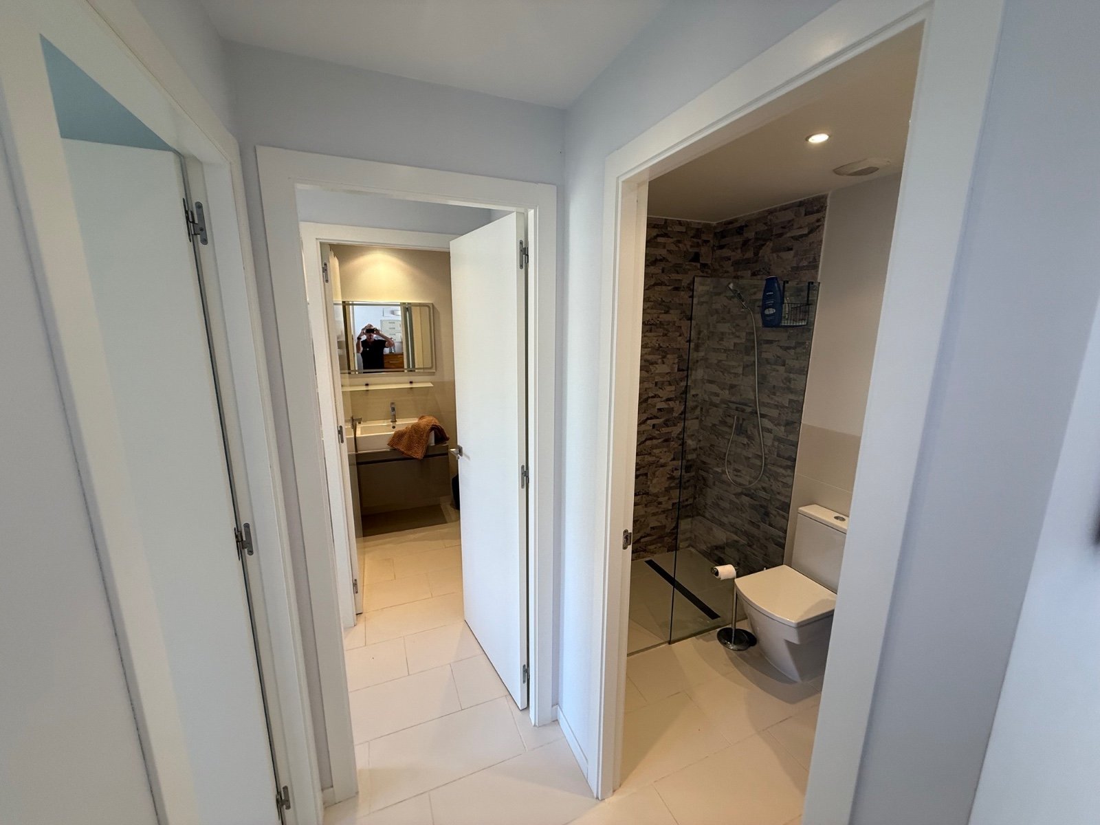 Moderne Wohnung zum Verkauf in Orihuela Costa, Süd-Costa Blanca, Spanien. Die Wohnung befindet sich in der begehrtesten Gegend von Villamartin, ideal