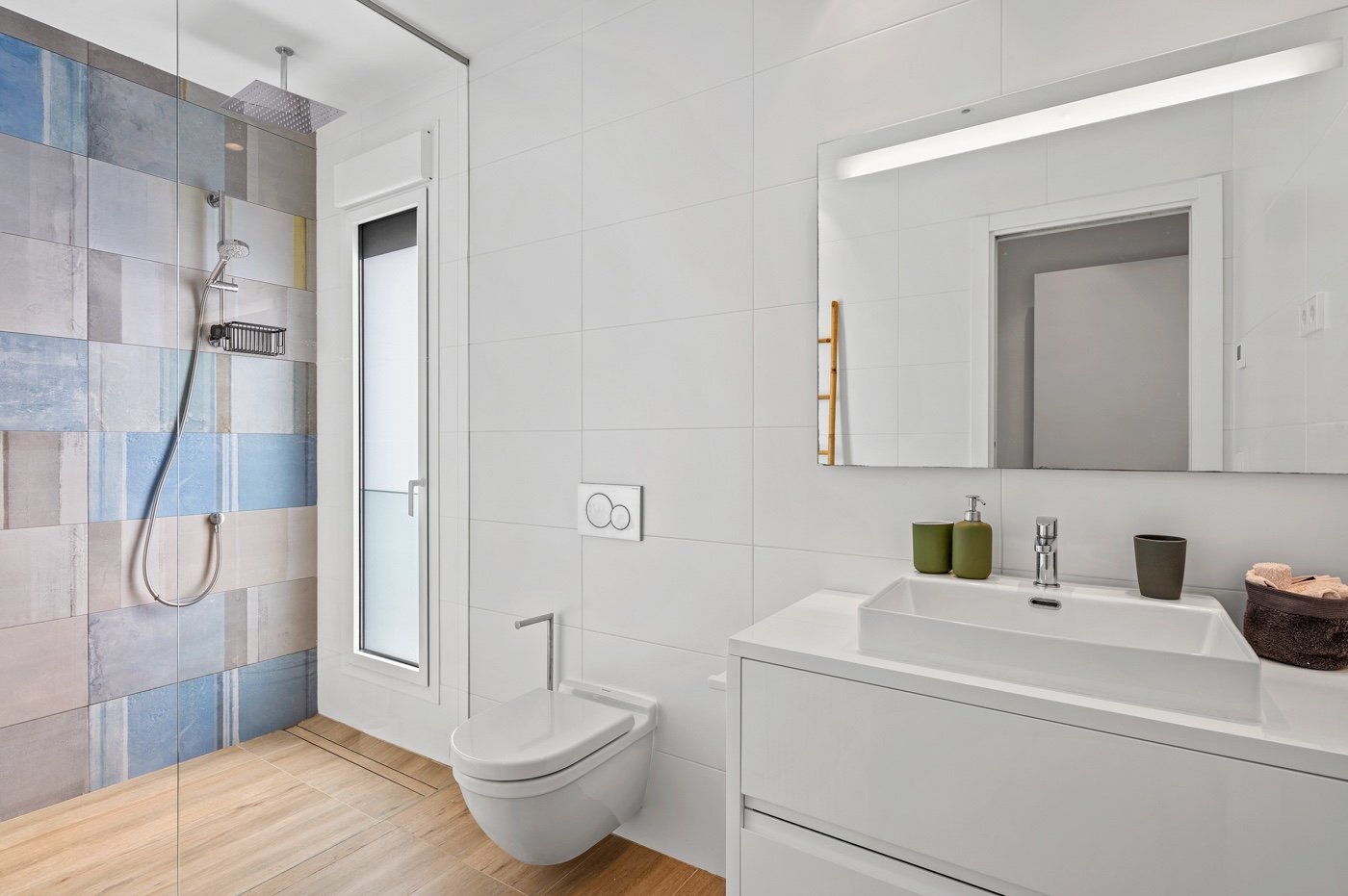 Erleben Sie mediterranes Wohnen der Extraklasse in diesem exklusiven Luxusapartment in der begehrten Wohnanlage Níspero innerhalb des Las Colinas Gol