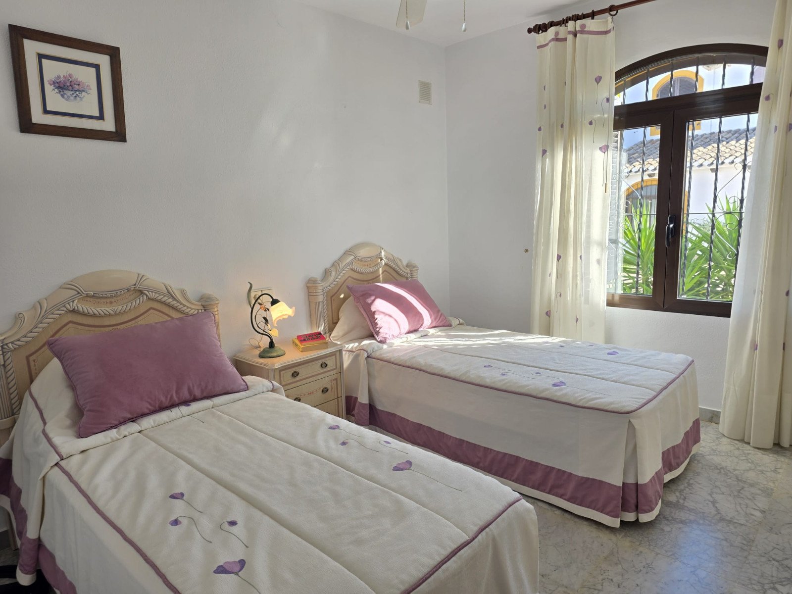 Villa Fortuna in erster Reihe – Villamartín Golf mit fantastischem Golfblick, 3 Schlafzimmer, 3 Bäder, in bester Lage. Ein absolutes Muss! 
