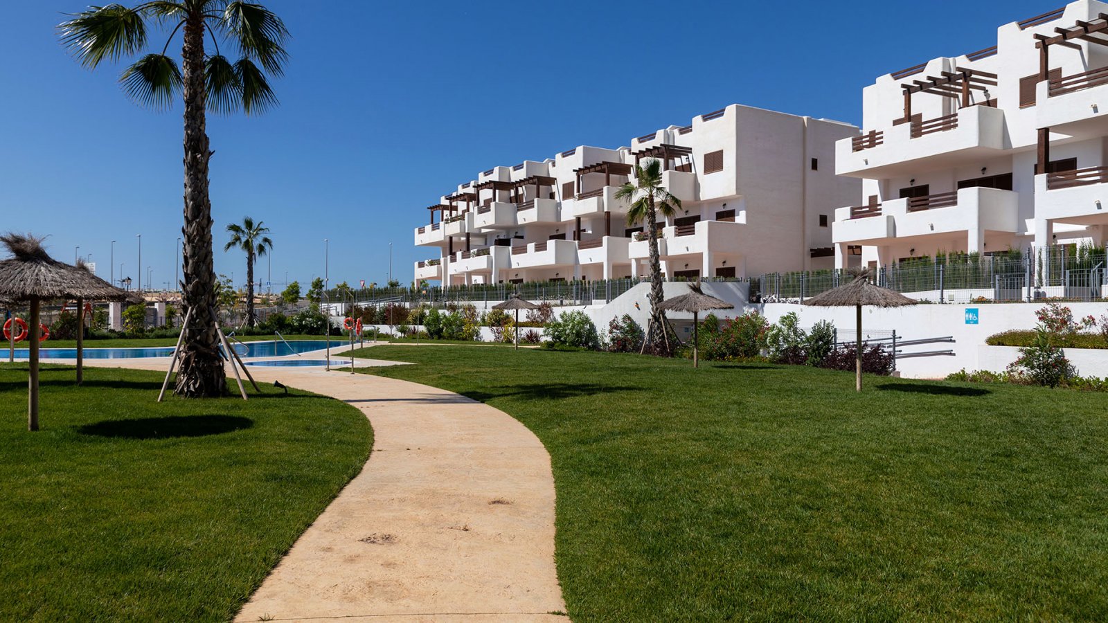 Die Apartments Los Narcisos befinden sich an der südspanischen Küste von Almería nur 600 m entfernt von Playa Los Nardos in der Nähe der Gemeinde Águ