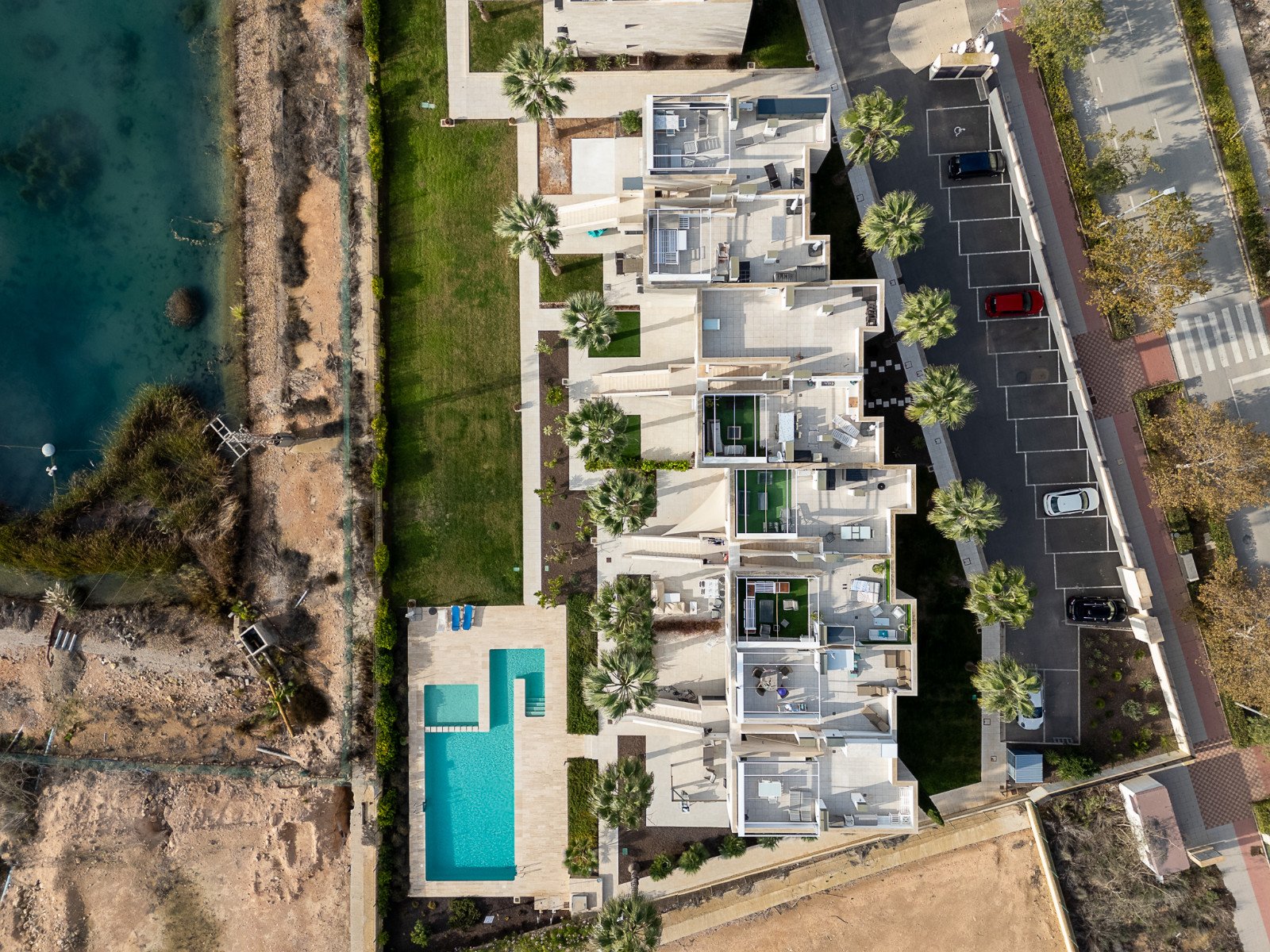  Top Wiederverkauf einer modernen Dachgeschosswohnung auf dem Golfplatz Lo Romero. Die Unterkunft liegt innerhalb des Golfplatzgeländes in einer gesch