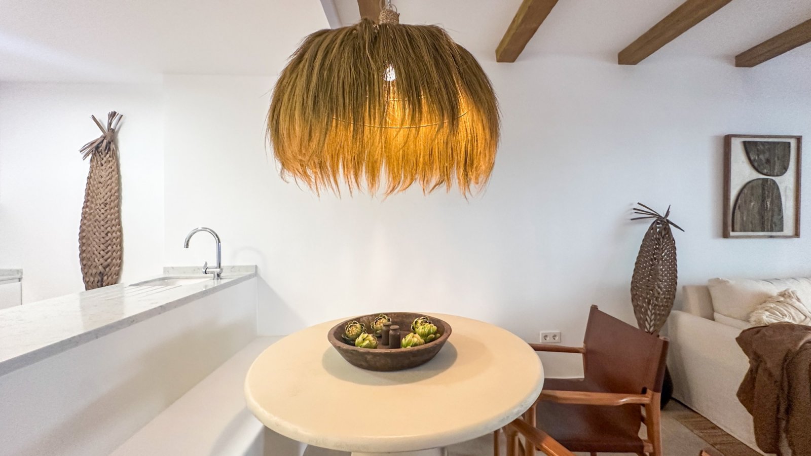  Moderne Erdgeschosswohnung in Playa Flamenca, Orihuela Costa, die komfortables und praktisches Wohnen in Meeresnähe bietet. Die Immobilie verfügt übe