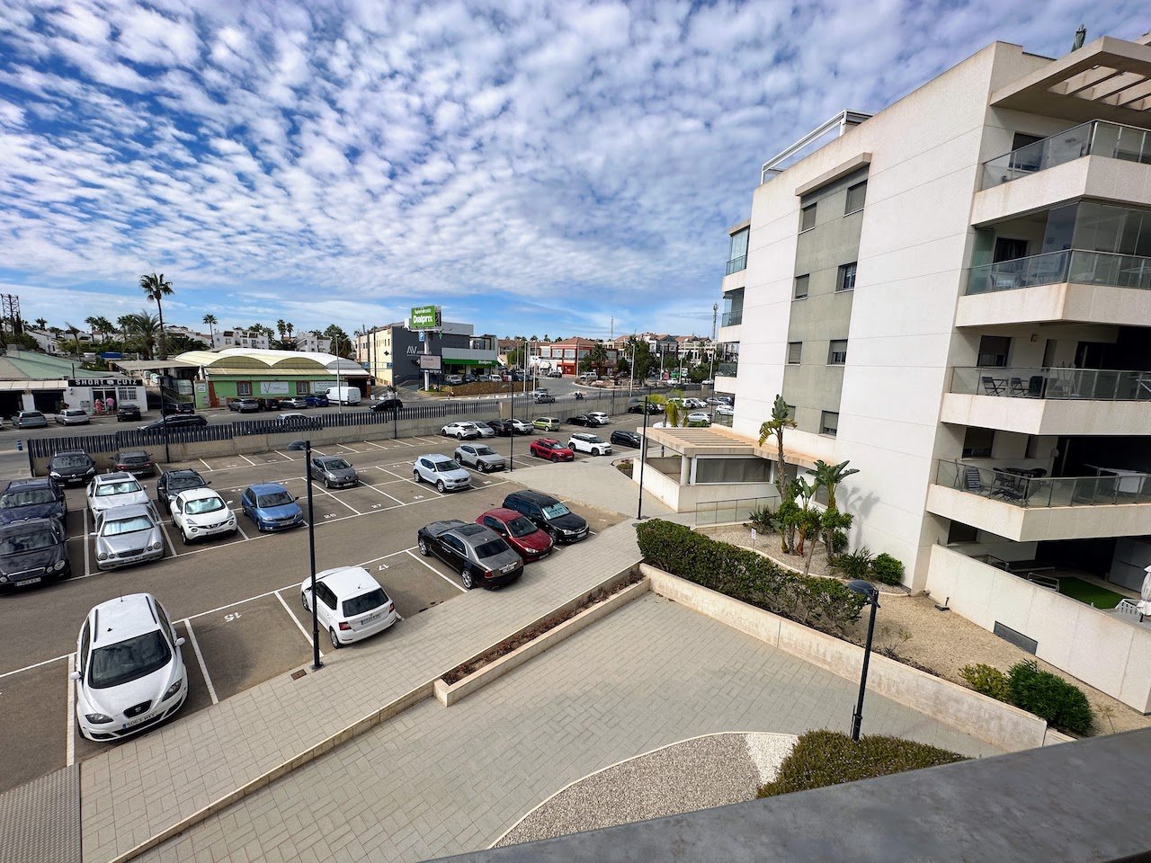 This extraordinary apartment in the Altos del Mediterráneo urbanization is a rare gem, offering luxury, space, and comfort in one of the most sought