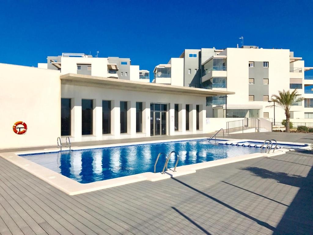 This extraordinary apartment in the Altos del Mediterráneo urbanization is a rare gem, offering luxury, space, and comfort in one of the most sought