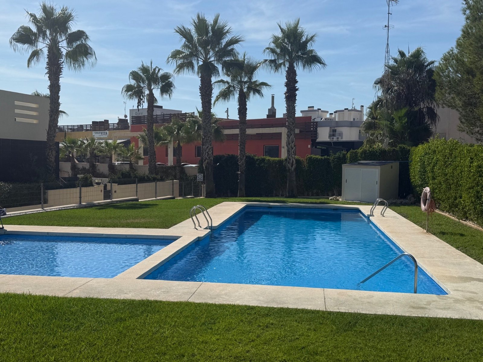 Orihuela Costa:  Moderne Wohnung zum Verkauf in Orihuela Costa, Süd-Costa Blanca, Spanien. Die Wohnung befindet sich in der begehrtesten Gegend von Villamartin, ideal 