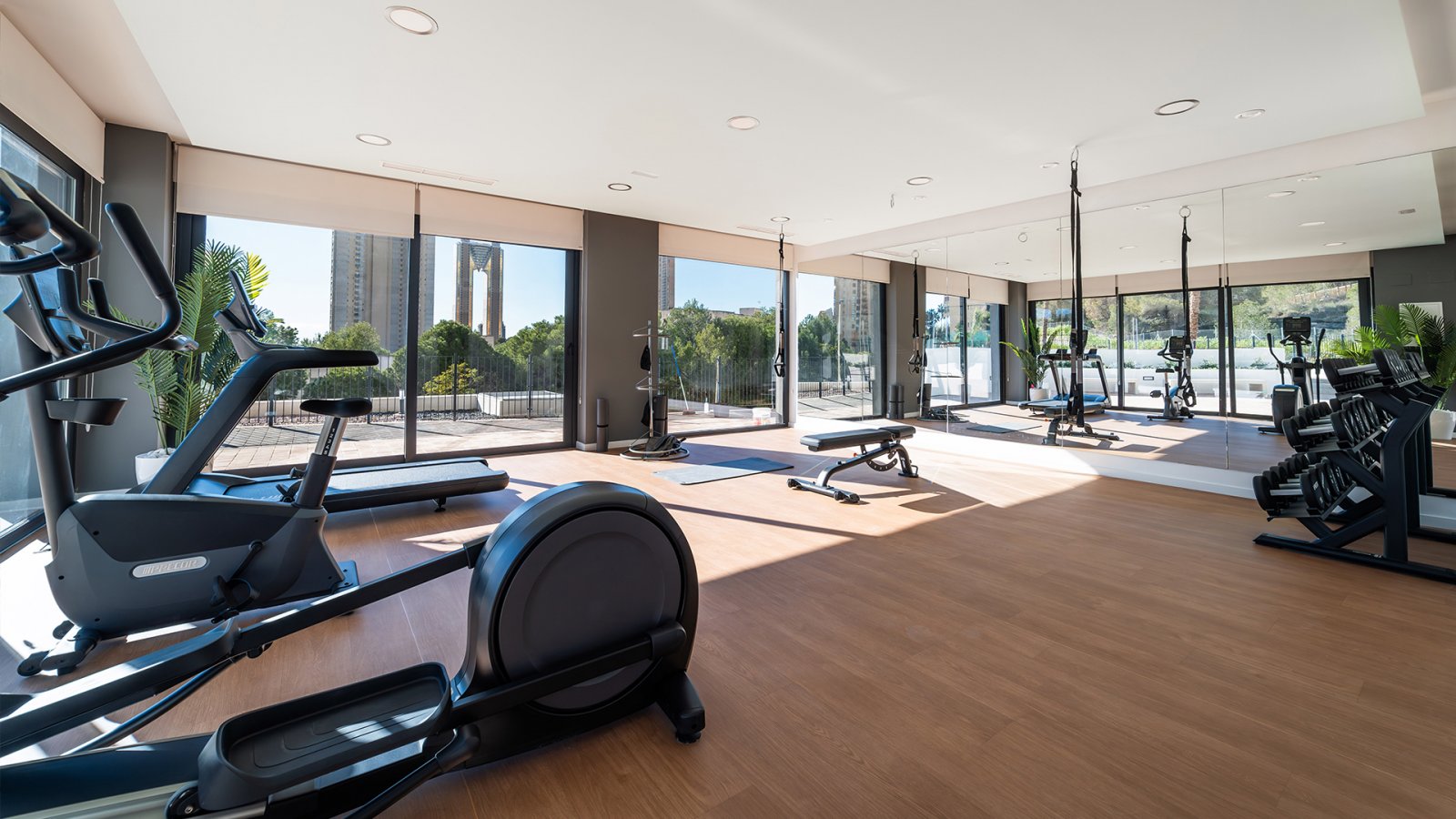 Das Meer, das golfen und das Leben von Benidorm können Sie alles im Eagle Tower by TM genießen. Eine privilegierte Lage direkt am "Las Rejas Gol
