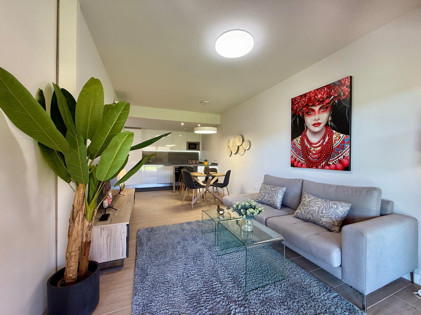 Modern ground floor apartment with large east facing garden area which has sun until early afternoon. 

On the western s