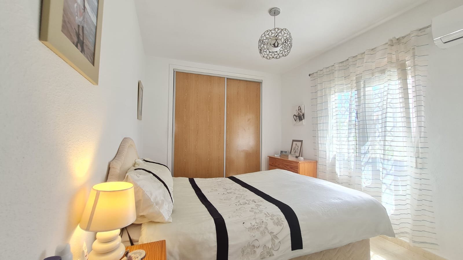 Nestled within the highly desirable residential area of La Florida, Orihuela Costa, this beautifully maintained detached villa offers the perfect co
