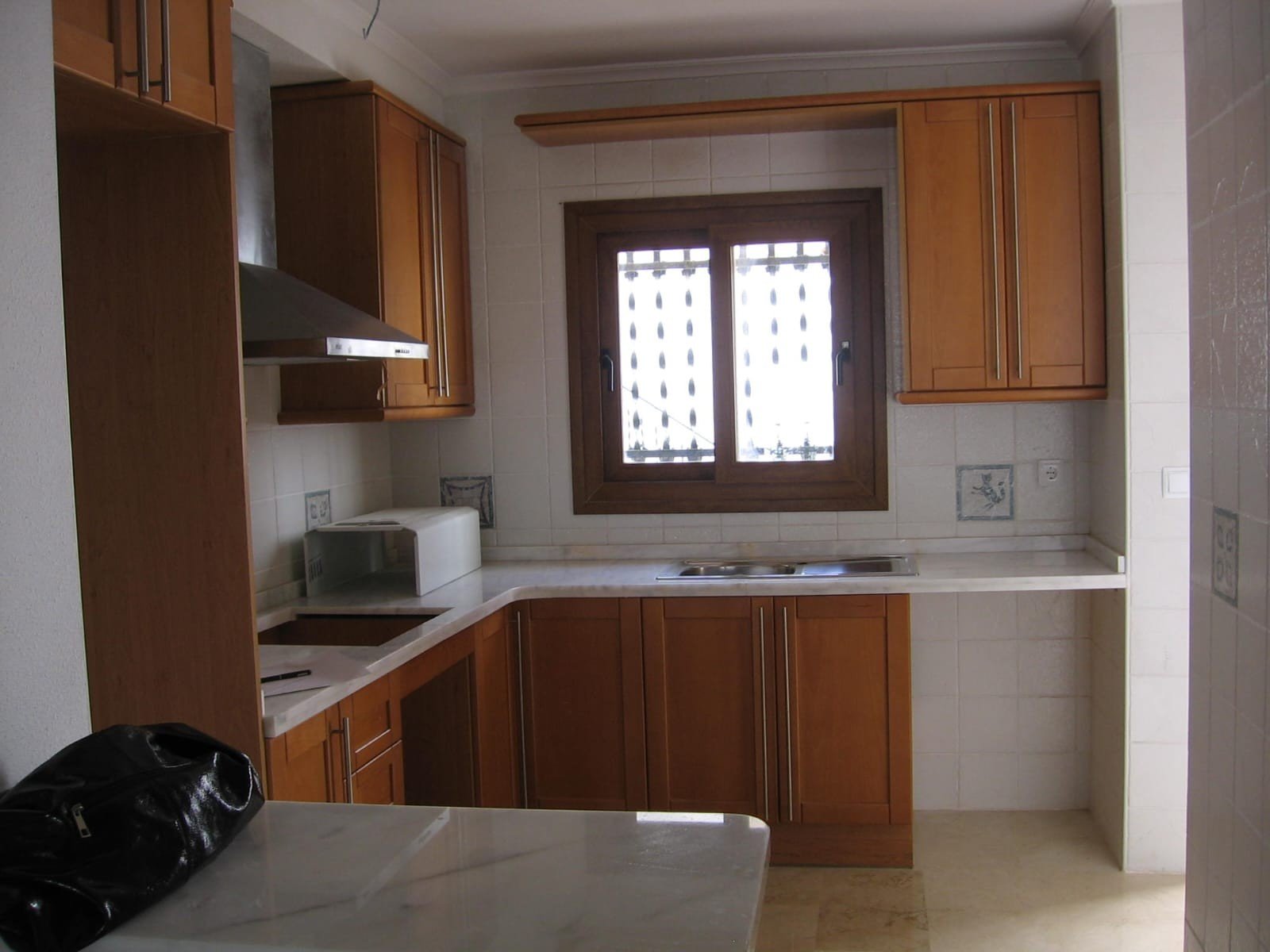 Discover this charming 2-bedroom duplex located in a private residential community, ideal as a permanent home, holiday property, or excellent invest