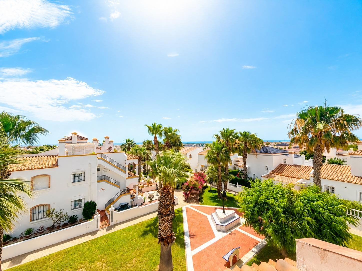  Welcome to this beautifully presented 2-bedroom, 2-bathroom first floor apartment, ideally situated in the highly desirable area of Los Dolses, perf