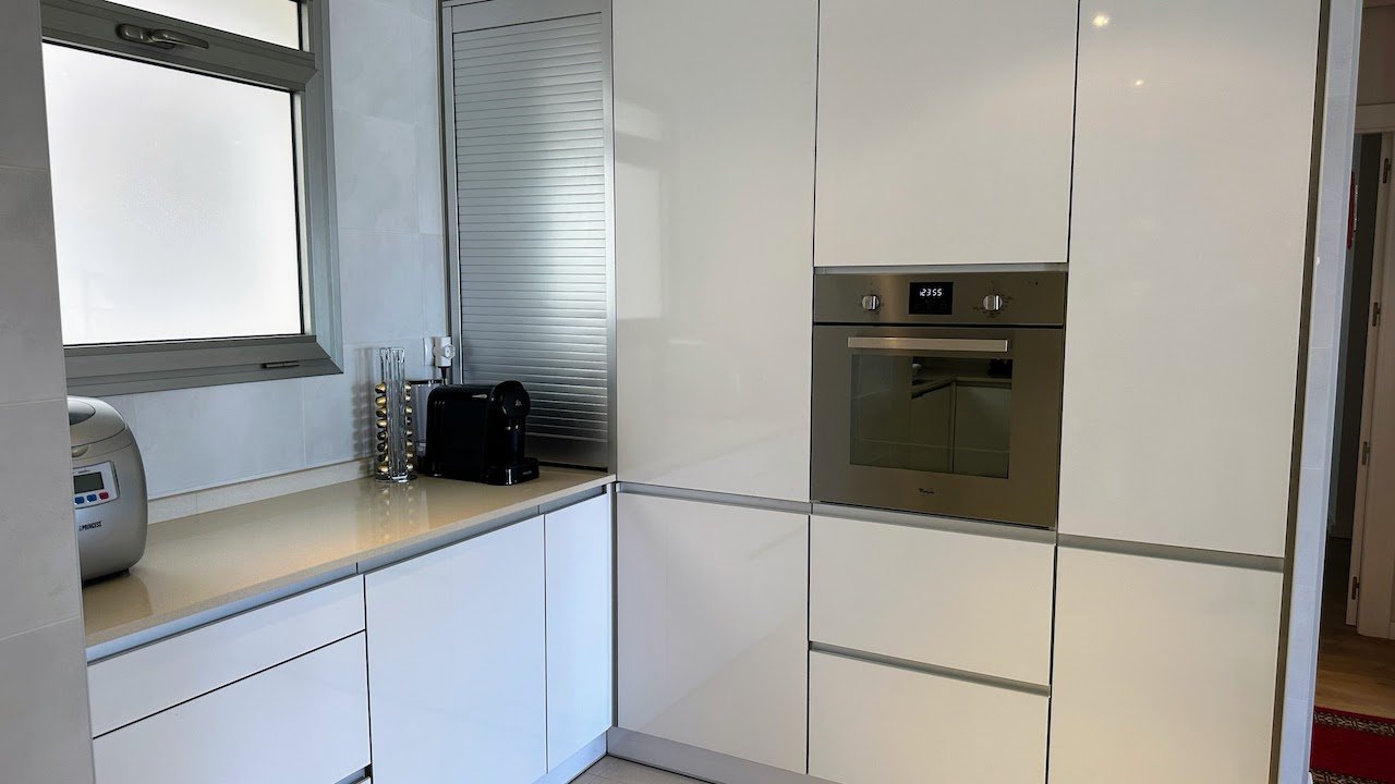   This extraordinary apartment in the Altos del Mediterráneo urbanization is a rare gem, offering luxury, space, and comfort in one of the most sought