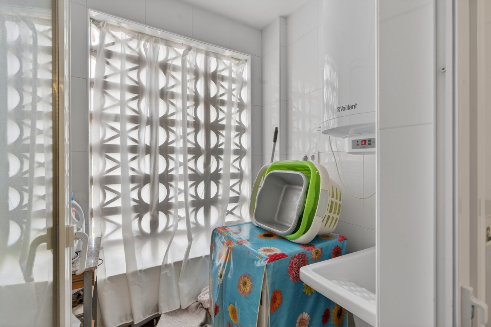 3 bedrooms | 3 bathrooms | Sunny terraces | Garage & large storage room Do you dream of a modern and spacious apartment in the heart of Pl