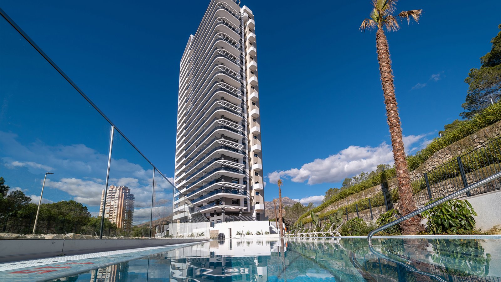 Das Meer, das golfen und das Leben von Benidorm können Sie alles im Eagle Tower by TM genießen. Eine privilegierte Lage direkt am "Las Rejas Gol