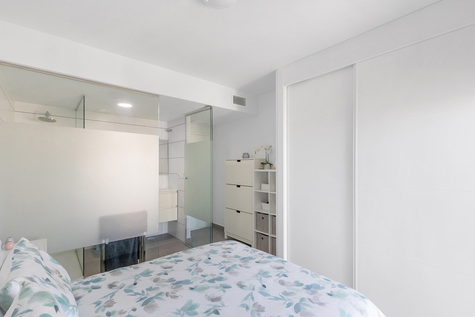 Wunderschönes Penthouse im Valentino Golf II in Villamartin mit großzügiger Sonnenterrasse zu verkaufen. Entdecken Sie dieses herrliche, nach Süden a